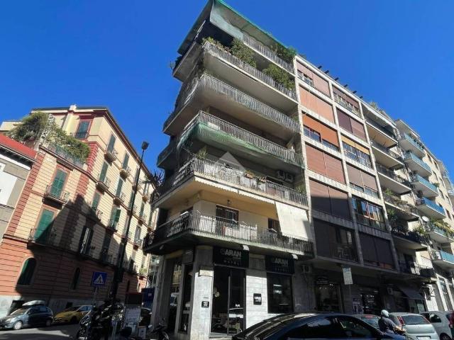 Appartamento in vendita a Municipalità 1, Campania