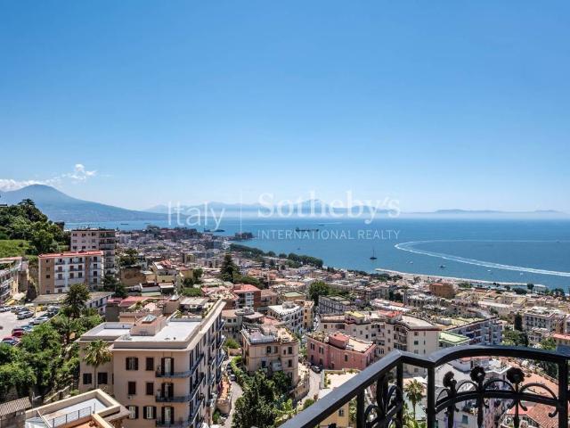 Appartamento in vendita a Municipalità 1, Campania