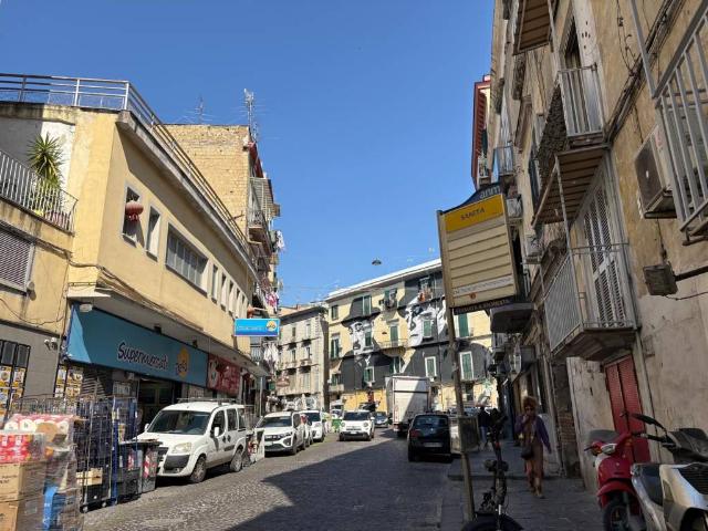 Appartamento in vendita a Municipalità 3, Campania