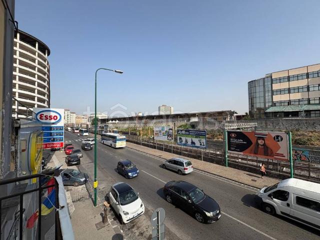 Appartamento in vendita a Vicaria, Napoli