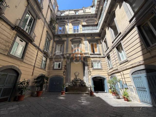 Appartamento in vendita a Municipalità 2, Campania