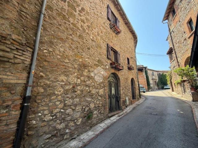 Appartamento in vendita a Narni, Umbria