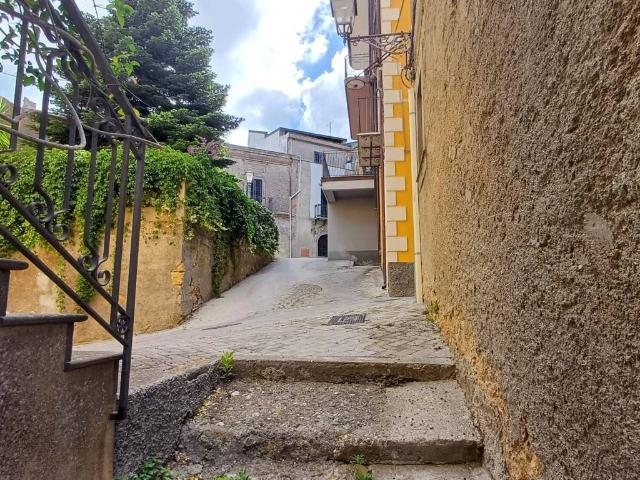 Appartamento in vendita a Naso, Sicilia