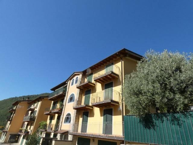 Appartamento in vendita a Dernago, Nave