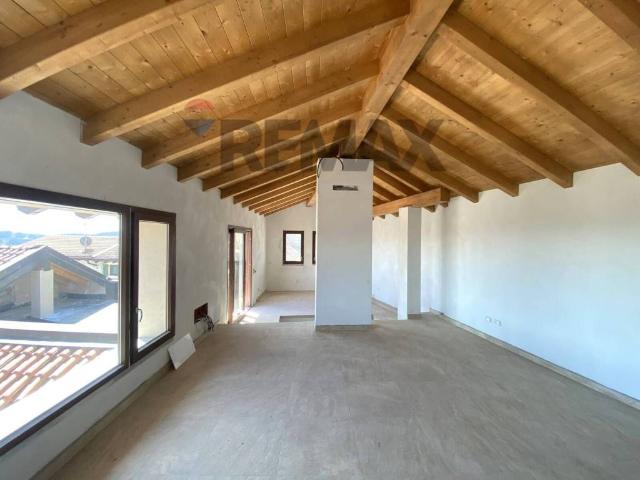 Appartamento in vendita a Piemonte, Novara