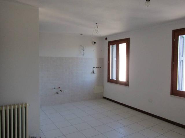 Appartamento in vendita a Negrar, Veneto