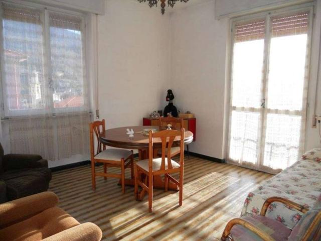 Appartamento in vendita a Neirone, Liguria