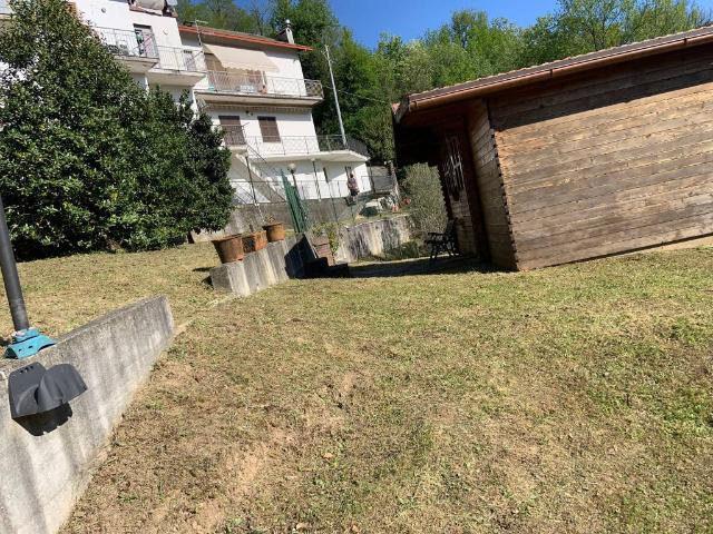Appartamento in vendita a Neirone, Liguria