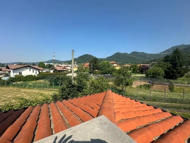 Appartamento in vendita a Nembro, Lombardia