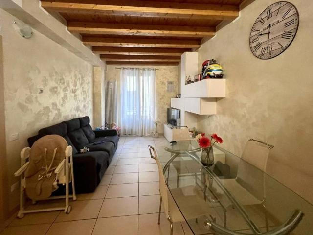 Appartamento in vendita a Botta, Nembro