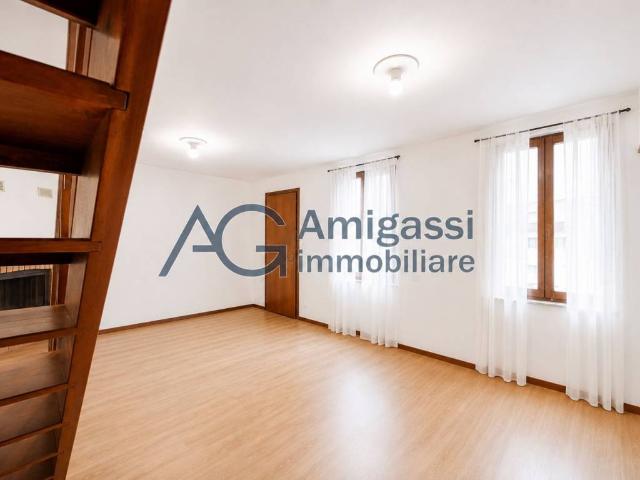 Appartamento in vendita a Nembro, Lombardia