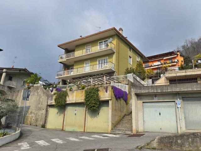 Appartamento in vendita a Piazzo, Nembro