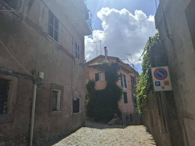 Appartamento in vendita a Nemi