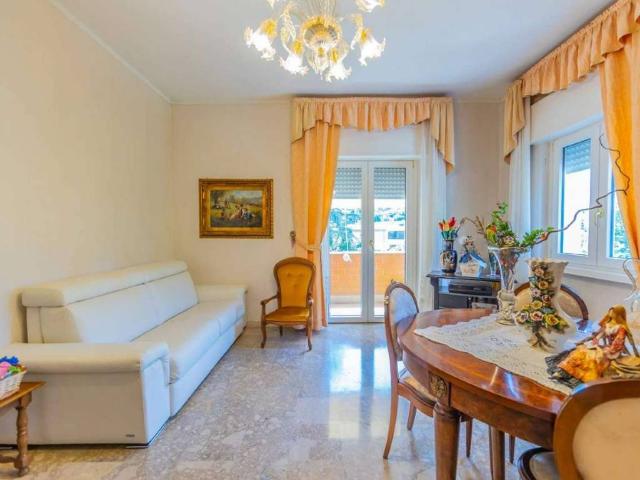 Appartamento in vendita a Nemi, Roma Capitale