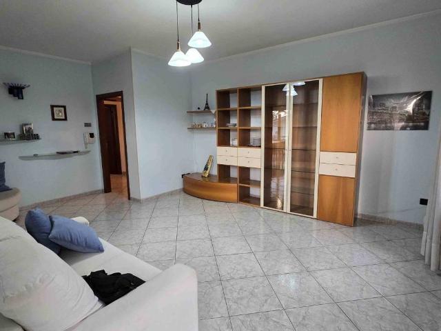 Appartamento in vendita a Nereto, Teramo