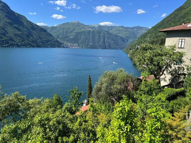 Appartamento in vendita a Nesso, Lombardia