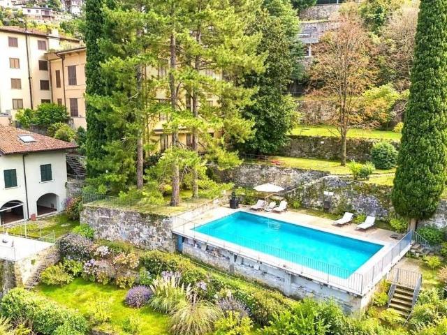 Appartamento in vendita a Nesso, Lombardia