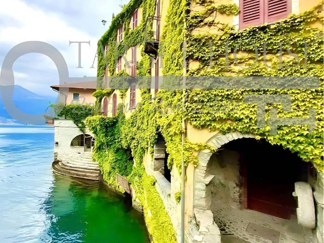 Appartamento in vendita a Nesso, Lombardia
