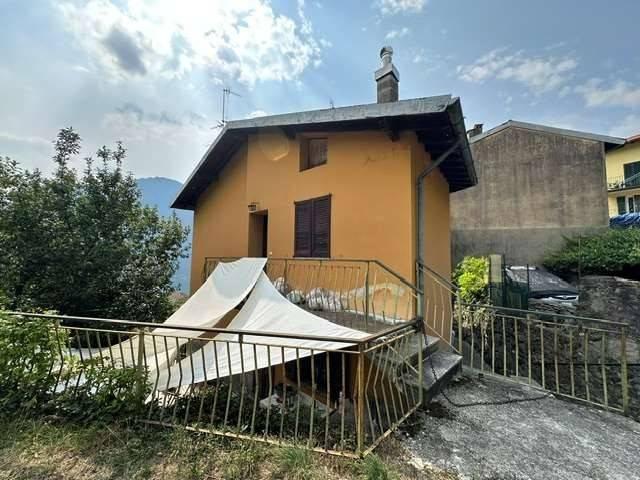 Appartamento in vendita a Nesso, Lombardia