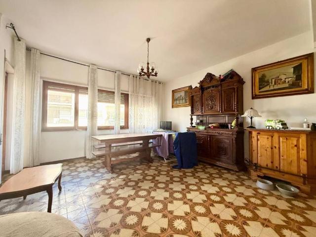 Appartamento in vendita a Borgo Medievale, Roma Capitale