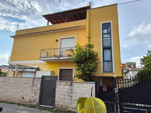 Appartamento in vendita a Cioccati, Roma Capitale