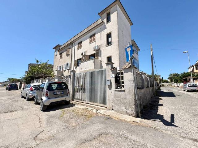 Appartamento in vendita a Cioccati, Roma Capitale