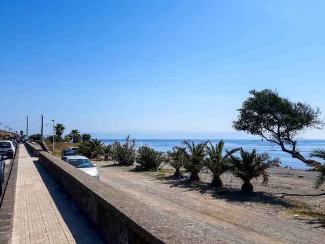 Appartamento in vendita a Nizza Di Sicilia, Sicilia
