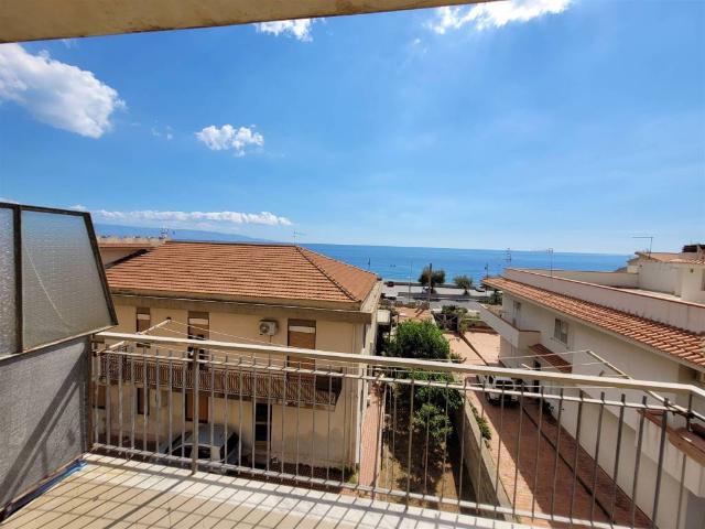 Appartamento in vendita a Nizza Di Sicilia, Sicilia