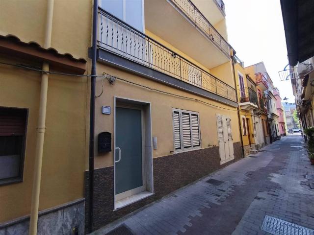 Appartamento in vendita a Nizza Di Sicilia, Sicilia