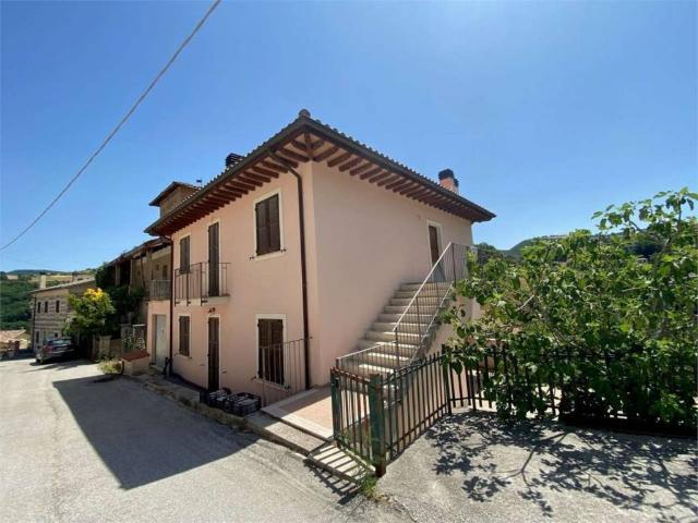 Appartamento in vendita a Nocera Umbra, Umbria