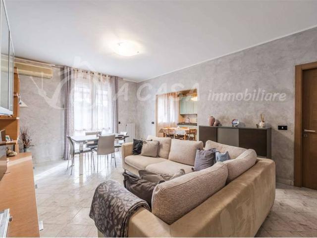 Appartamento in vendita a Noceto, Reggio Emilia