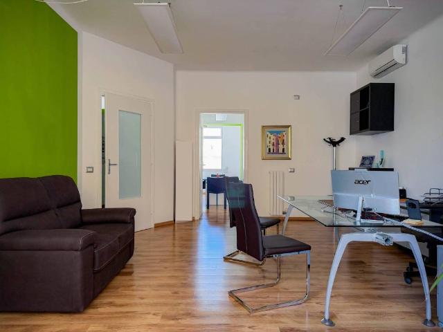 Appartamento in vendita a Puglia, Bari