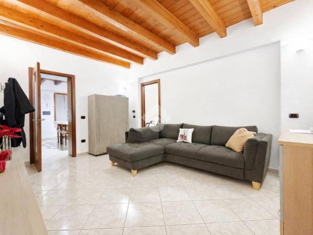Appartamento in vendita a Nogarole Rocca, Veneto