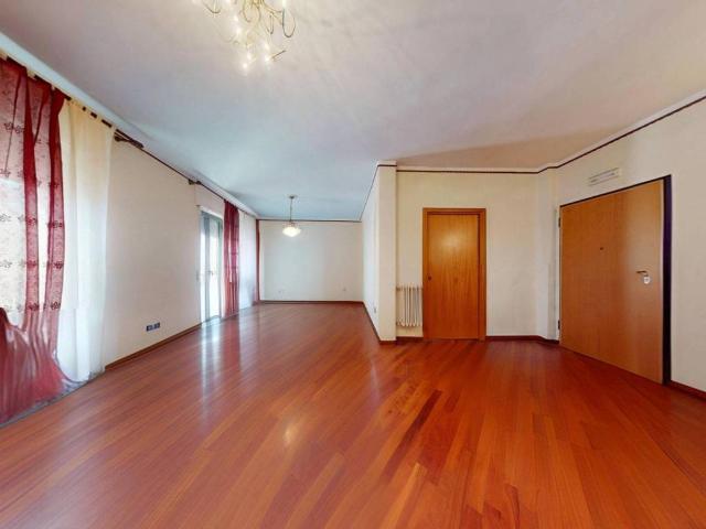Appartamento in vendita a Puglia, Bari