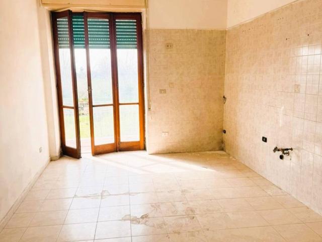 Appartamento in vendita a Nola, Campania