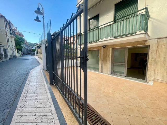 Appartamento in vendita a Noli, Liguria