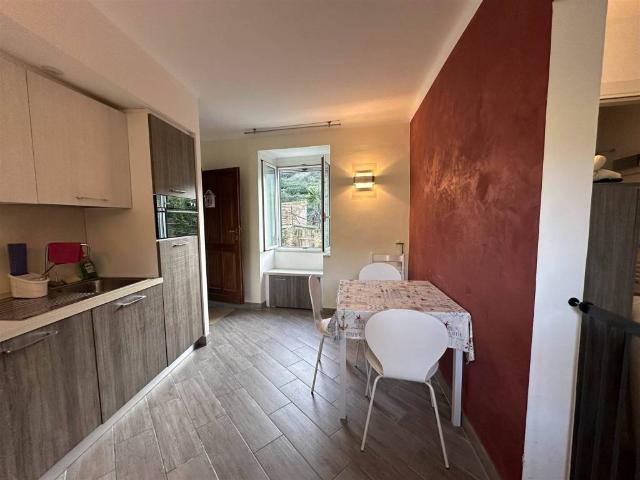 Appartamento in vendita a Noli, Liguria