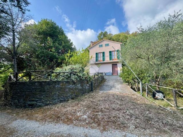 Villa Indipendente in vendita a Gandoglia, Noli