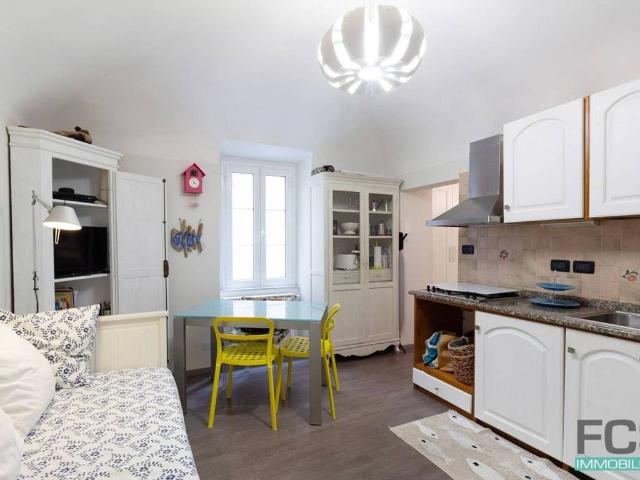 Appartamento in vendita a Noli, Liguria