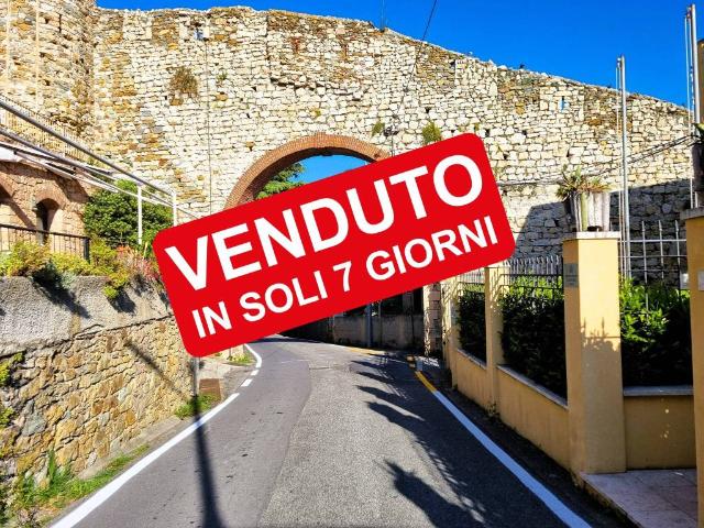 Appartamento in vendita a Noli, Liguria