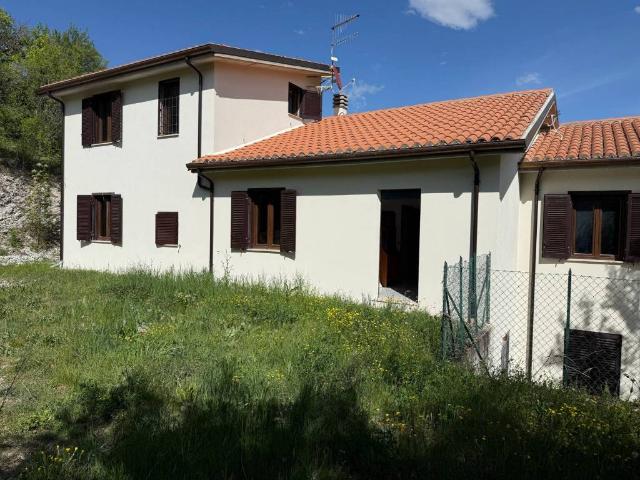 Appartamento in vendita a Norcia, Umbria
