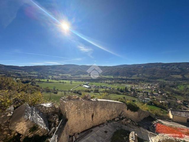 Appartamento in vendita a Norcia, Umbria