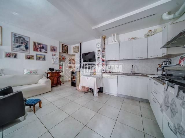 Villa Indipendente in vendita a Nosate, Lombardia