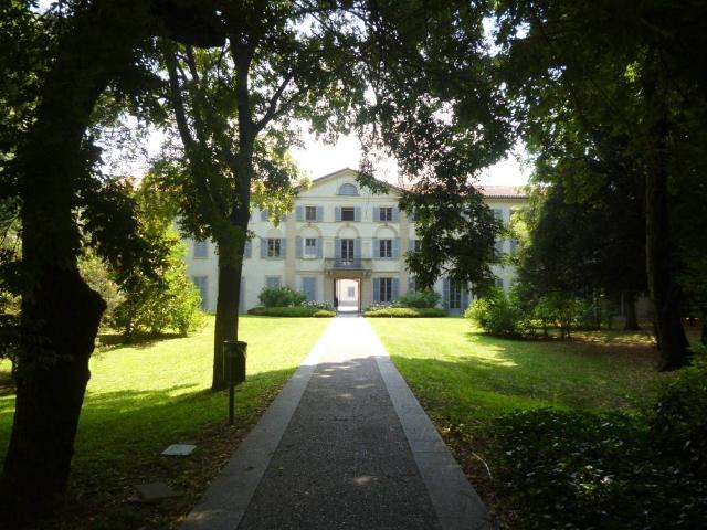 Appartamento in vendita a Nova Milanese, Monza e della Brianza