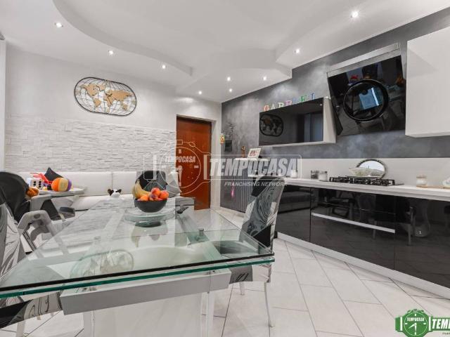 Appartamento in vendita a Nova Milanese, Lombardia