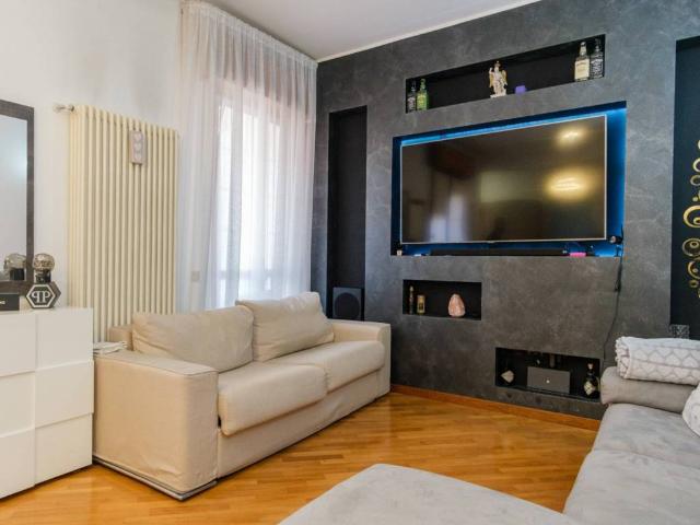 Appartamento in vendita a Nova Milanese, Monza e della Brianza