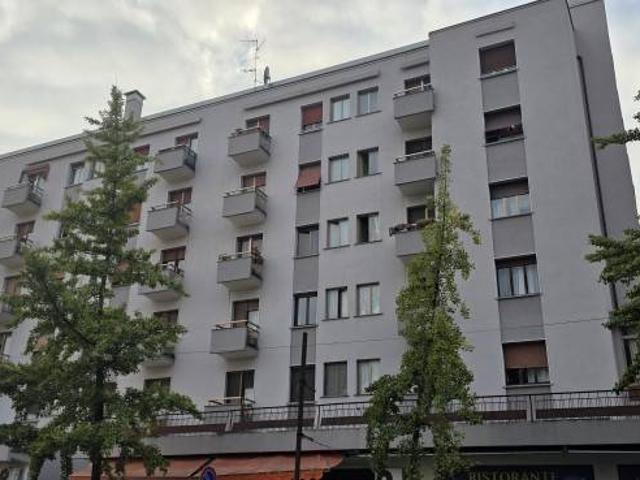 Appartamento in vendita a Nova Milanese, Monza e della Brianza
