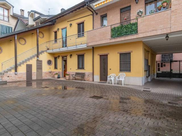 Appartamento in vendita a Nova Milanese, Monza e della Brianza