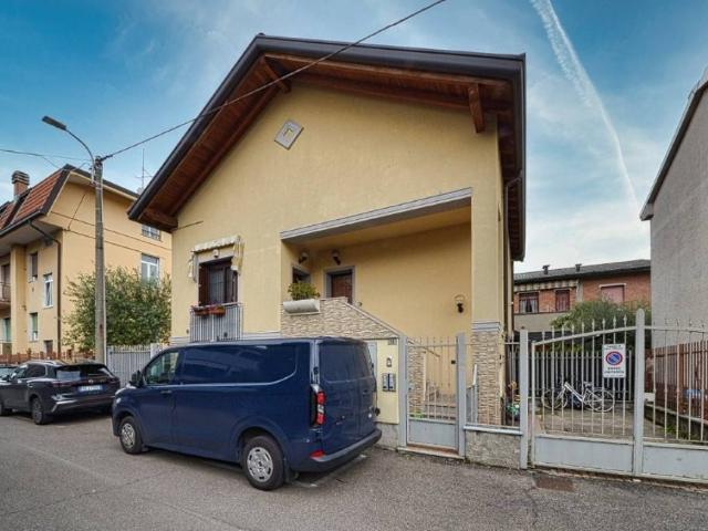 Appartamento in vendita a Nova Milanese, Lombardia