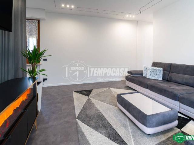 Appartamento in vendita a Nova Milanese, Lombardia